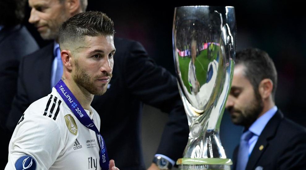 marca's tweet photo. El Real Madrid pierde una final internacional 18 años después tras haber ganado 13 títulos seguidos https://t.co/o8eVWPM6IB https://t.co/UOEWa0pIdU