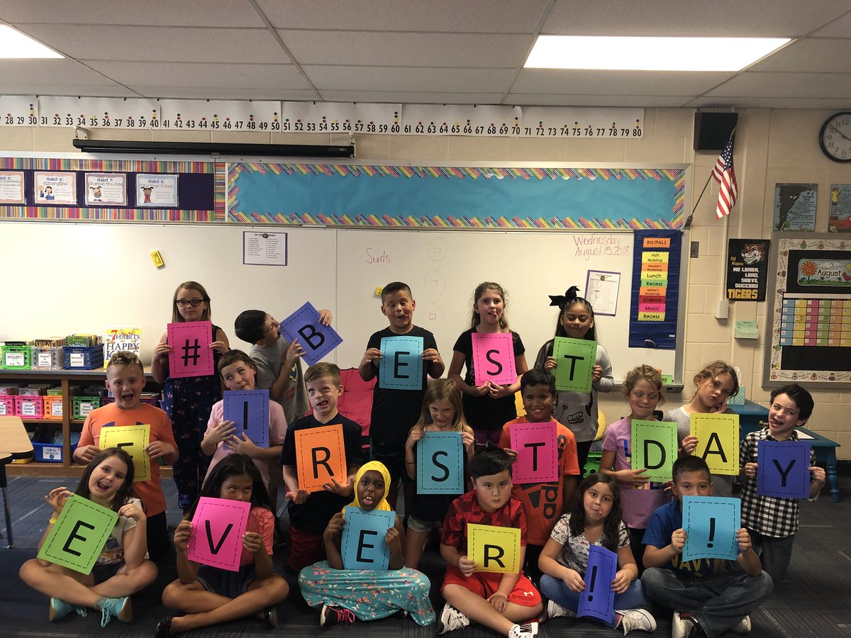 KellyWeimer4th's tweet photo. #bestfirstdayever!! SO lucky to get to learn from these 3rd graders❣️@PrincipalAaronB @jkssutton_jks #R7Proud #Lsr7firstday https://t.co/zVQbyPatNZ