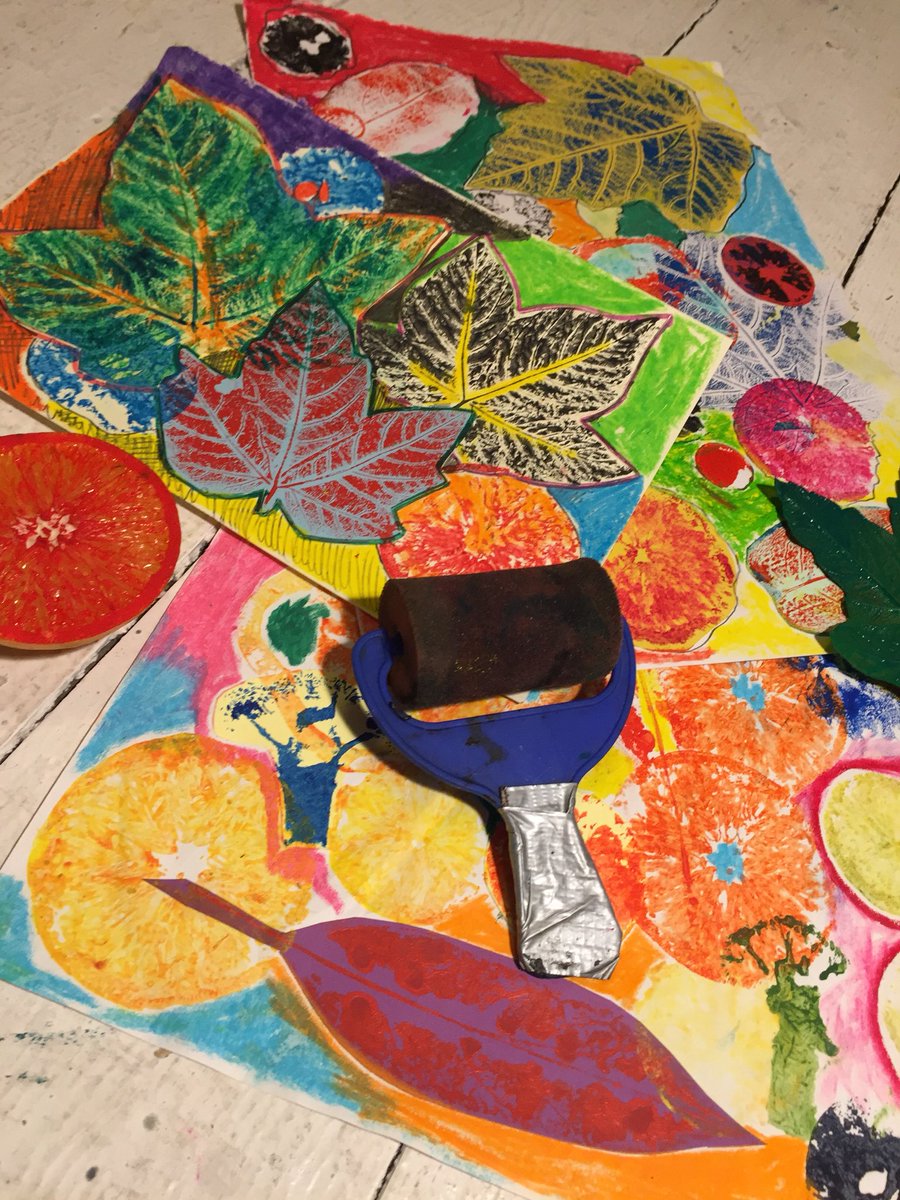 LisaLangan's tweet photo. Print and colour. ‘Makeit!’ @AtkinsonThe drop in from 11-3pm #print #colour #cut #paste #fun #kids #familyfun #families #southport #merseyside #northwest https://t.co/0sfu8FpTI6
