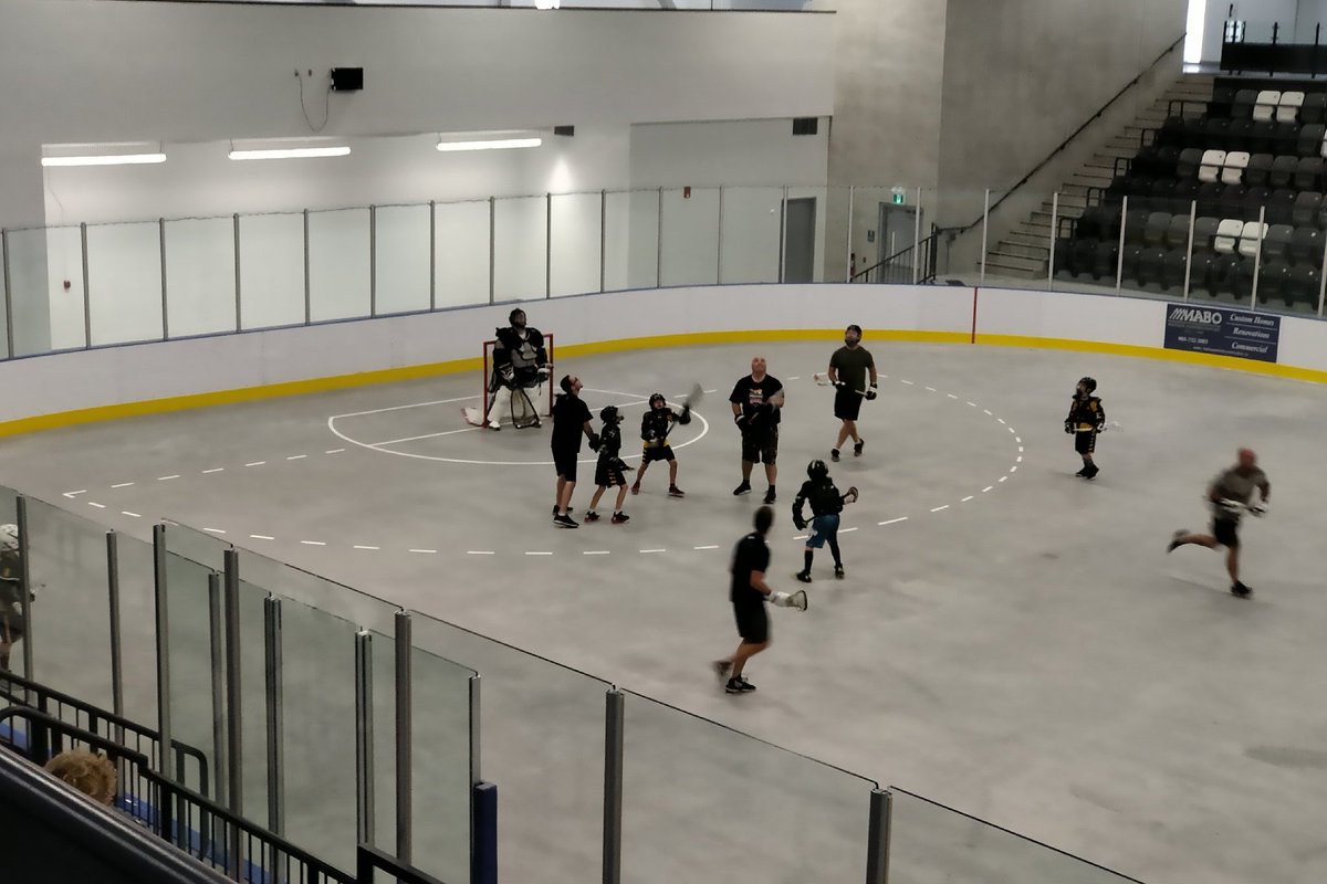 The dads last night had so much fun that the Novice1 dad's decided to give it a try #goraiders #momentsthatmatter #pelhamproud #weshouldstartaparentsleague