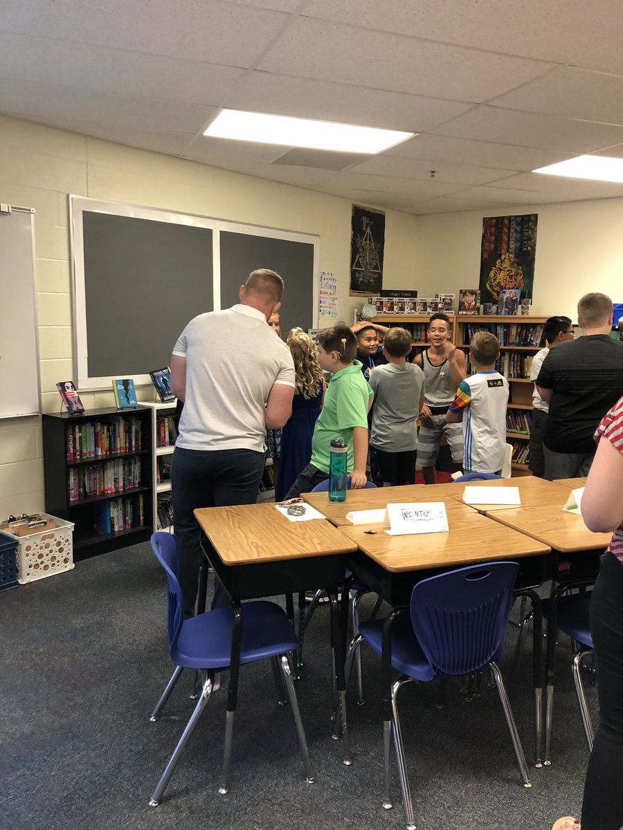GatewayChamps's tweet photo. Our Champions’ invest in each other. Listening to and learning names and facts about one another. #GoGrizzliesNKC #LiveLikeaChampionGW6 https://t.co/xiUq8uoGgX