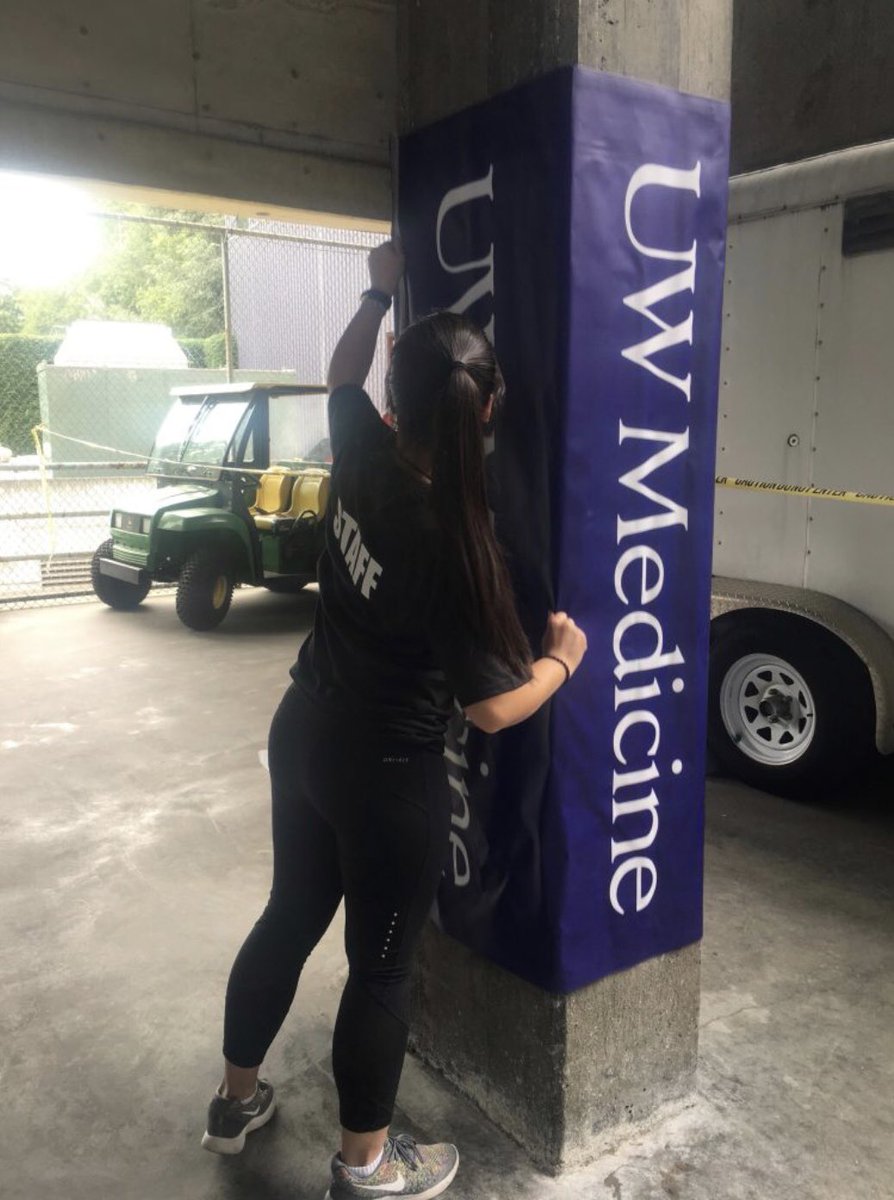 UConnSPM's tweet photo. “There is truly so much that goes on behind the scenes during sporting events that many people do not even think about or realize. Without all the behind the scenes help, the games simply would not be possible”-Sydney Gibbs, Seattle Reign #InsideOurInternships https://t.co/m3G8qAYAH5