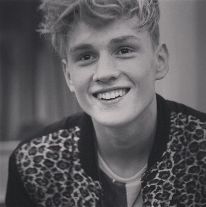 Happy Birthday to Tristan Evans. He turns 24 today! 