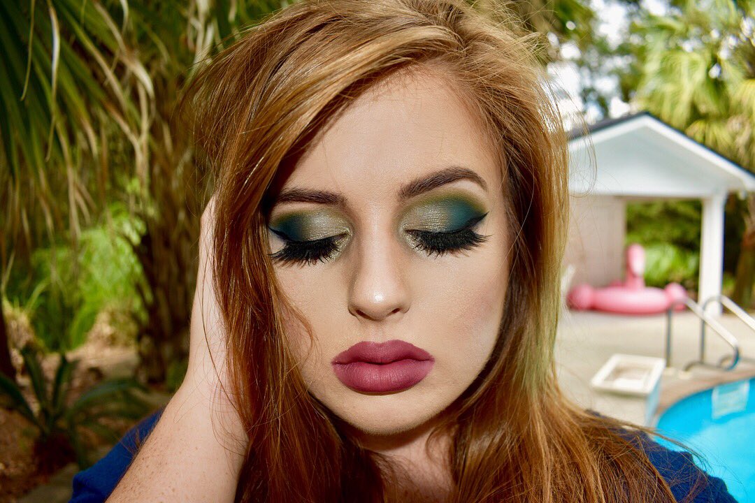 clairebdawe's tweet image. All I have to say is @Jaclynhill you did good, girl 💚 used every shade in the Dark Magic palette  @MorpheBrushes #jaclynhill #VaultCollection #MorphexJaclynHill #DarkMagic