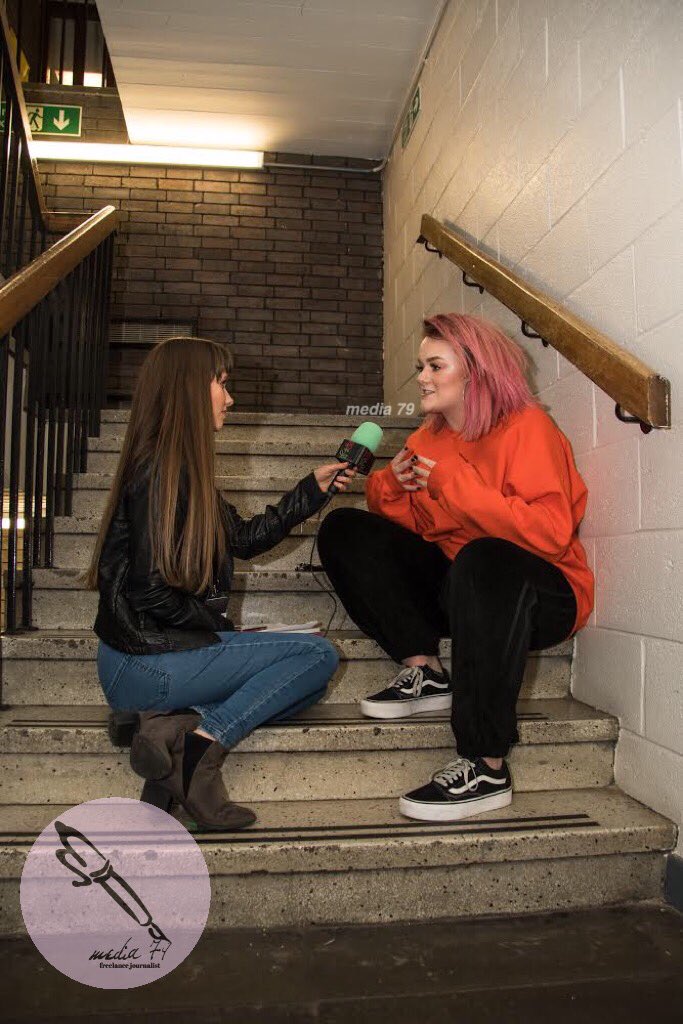 media79_NE's tweet photo. The stresses of college are finally over, i can now focus on my career!
The final interview from Magnitude Live.

Interview: Grace Davies talks the Osbourne’s and tells us how she feels about co-writers helping her with original songs 🐘🥀♡

https://t.co/kPrM8I7Noe https://t.co/ffzGKI4pf0