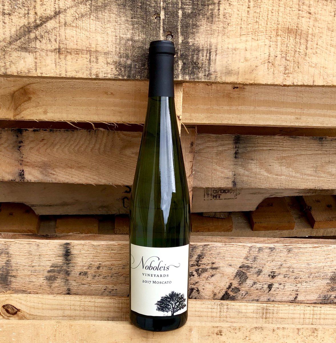 noboleiswinery's tweet image. Hakuna Moscato....It means drink wine!!!  #winewednesday #drinkmo