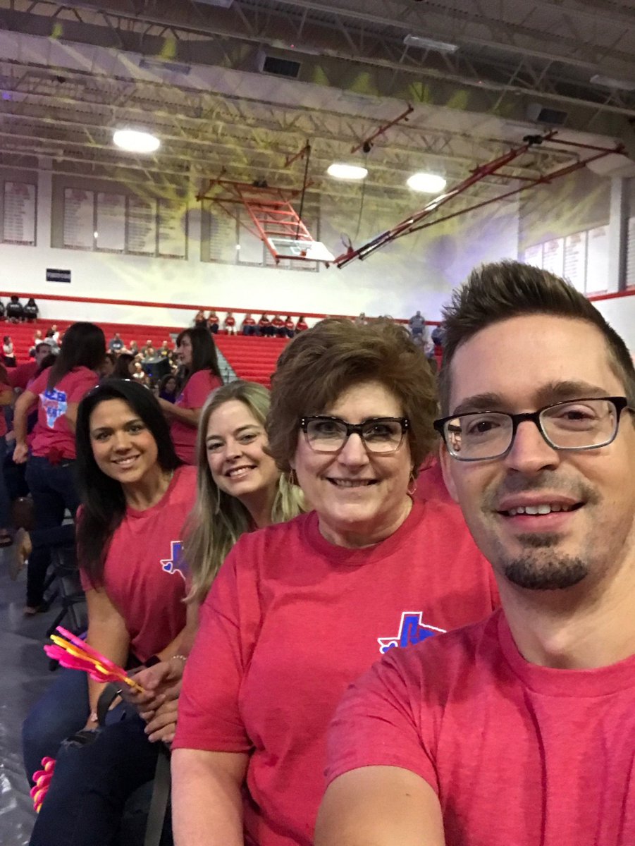 JBurns_Art_Room's tweet photo. Great  #GCISDconvocation, excited for the 18-19 school year with my awesome team. #GESShineOn @michelle_basil @GESBLara @GESLambert #gcisd https://t.co/FkG1mxGAFv