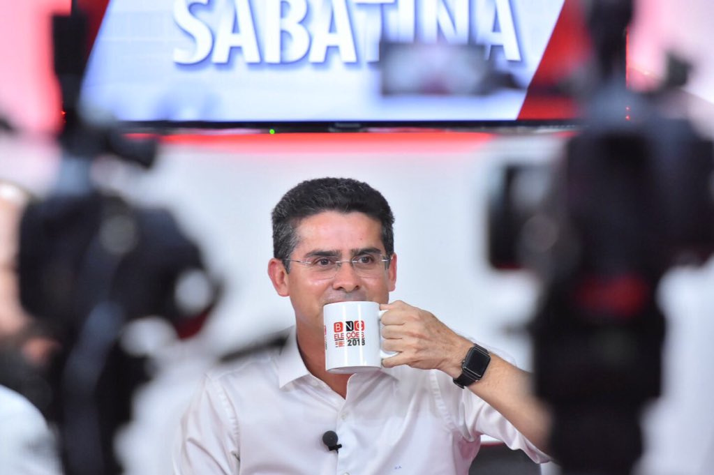 emanuellebaires's tweet photo. A tranquilidade no olhar de quem foi sabatinado e deu uma aula! w/ @DavidAlmeidaAM @bncamazonas #AmazonasComDavid https://t.co/KYFcMPPRUO
