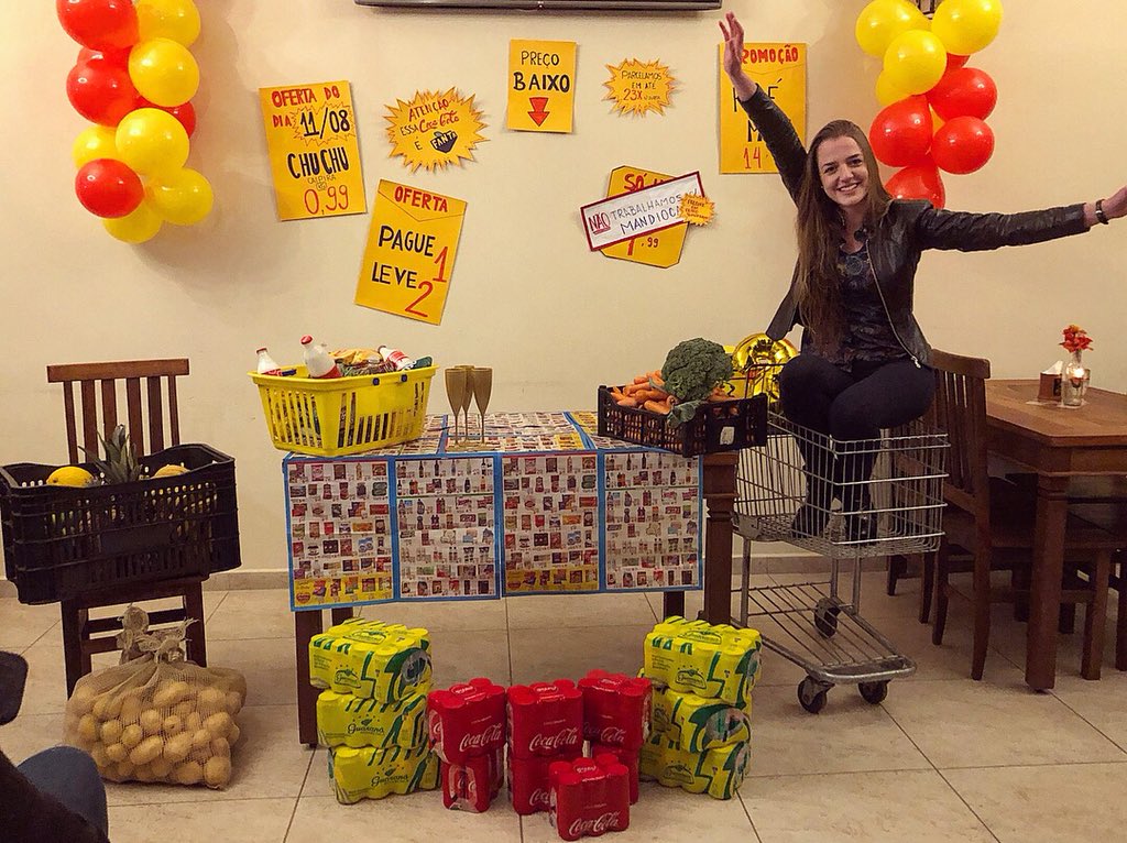 Oi manas, o que acharam do tema da festa do meu #bday? Supermercado 🛒🎉 #teamBarbara #masterchefbr 3 minutos!