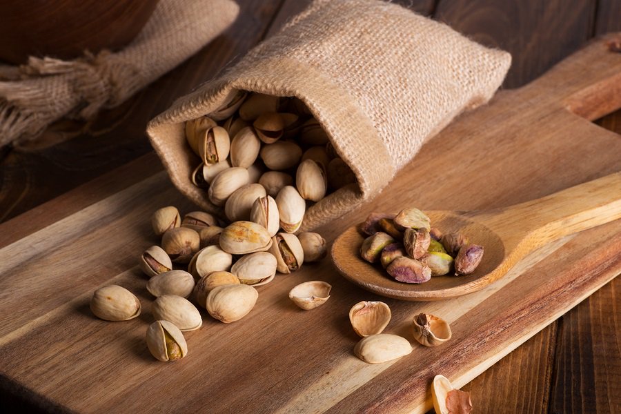 CoconutHealth's tweet photo. The Health Benefits of #Pistachios: Why This Tree Nut Should be Your Go-to Snack Food - Read and comment here: https://t.co/9pSgrlWWzr #Butrition #Prebiotic #Probiotic #microbiome #GutHealth https://t.co/GpF2OBeIKY