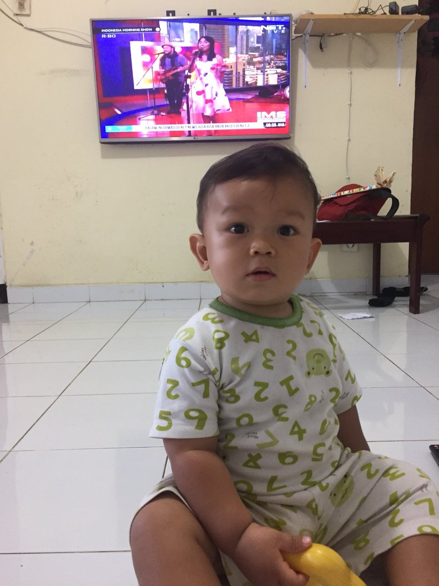 Lama g nonton langsung,kali ini nonton dari tv aja,terimakasih @NEToficial sudah mengundang kakak kakak <a href="/moccaofficial/">MOCCA</a>