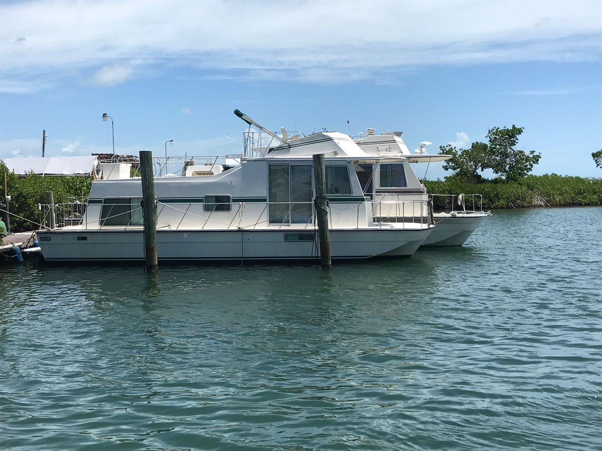 InvierteEnFL's tweet photo. HOUSEBOAT  FOR  RENT ---  FLORIDA KEYS

FOR DAYS OR WEEKS

CALL  ENRIQUE  954 3943171 https://t.co/SE7v4HLfwO