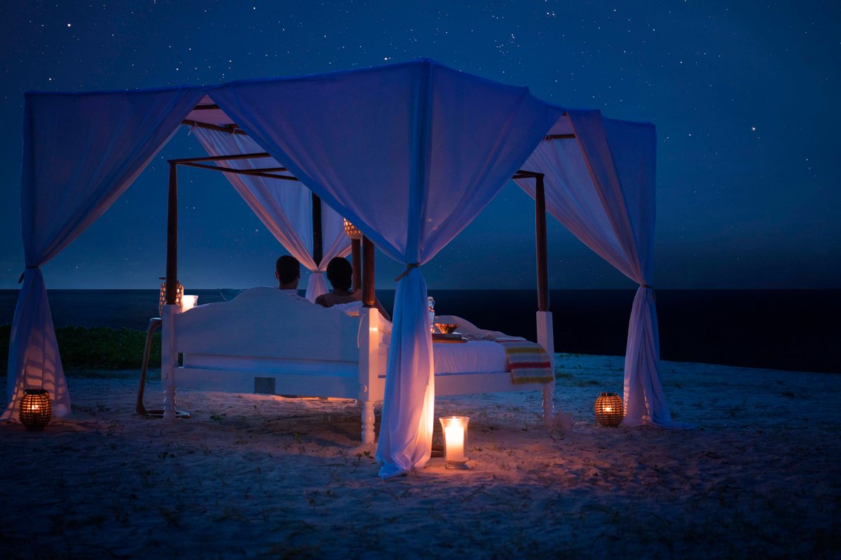 HatchingComms's tweet image. Anantara Medjumbe Island Resort has introduced a dream-like getaway for romantics on a remote African island paradise, with the signature Star Bed Experience. Check it out here: 
hchq.com.au/blog/escape-to…