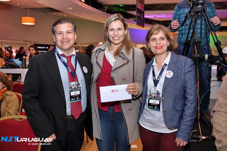 estudioSVET's tweet photo. El pasado 10.08.2018 en el marco del 5to. Encuentro de #emprendedoresypymes regalamos dos paquetes de una estadía para dos personas en el maravilloso @awahotel de Punta del Este.
#awahotel #puntadeleste #puntateprende #lifebistro #wavespa #imarangatu #imarangatú #imarangatubyawa https://t.co/CdSxTd8L0U