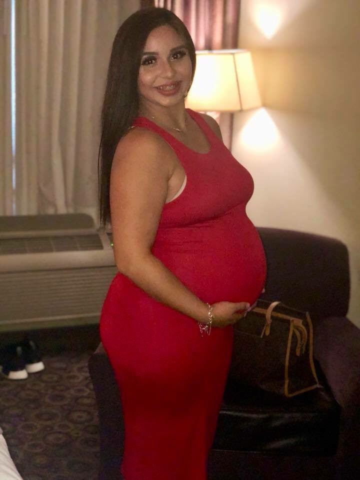 Xoxo_Mirandaa_'s tweet image. Pregnancy glow✨❤️ #7weeksleft