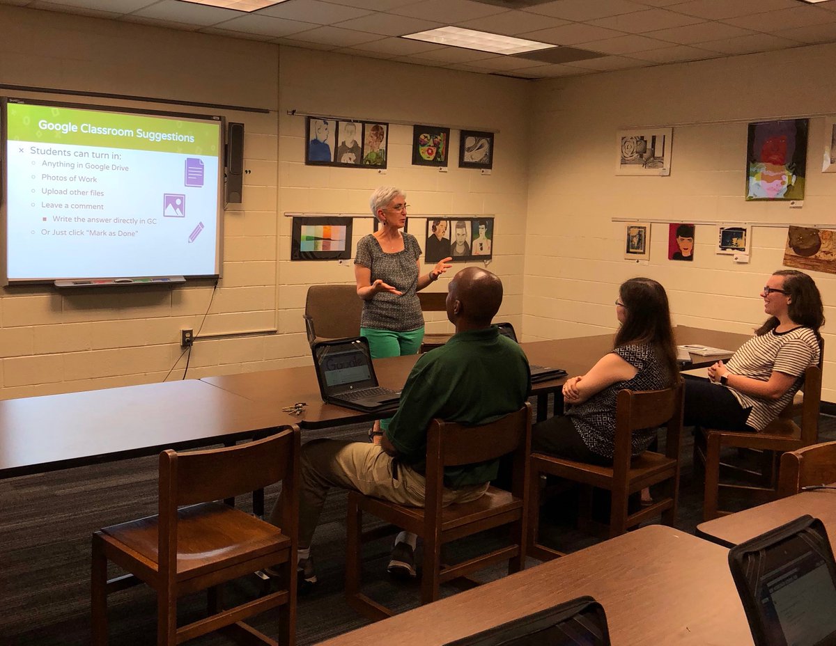 AplinEDU's tweet photo. Awesome back to school so far w/ @dutchforkhigh teachers & staff. Great returning & great new teachers. We're embracing change, getting our classrooms & technology ready, & looking forward to making a difference in the lives of our awesome students! #DFLearns #Pridein5 #Prideini5 https://t.co/6UMtZE2DNv