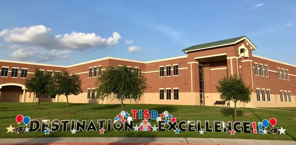 CypressYardGreetings tweet media