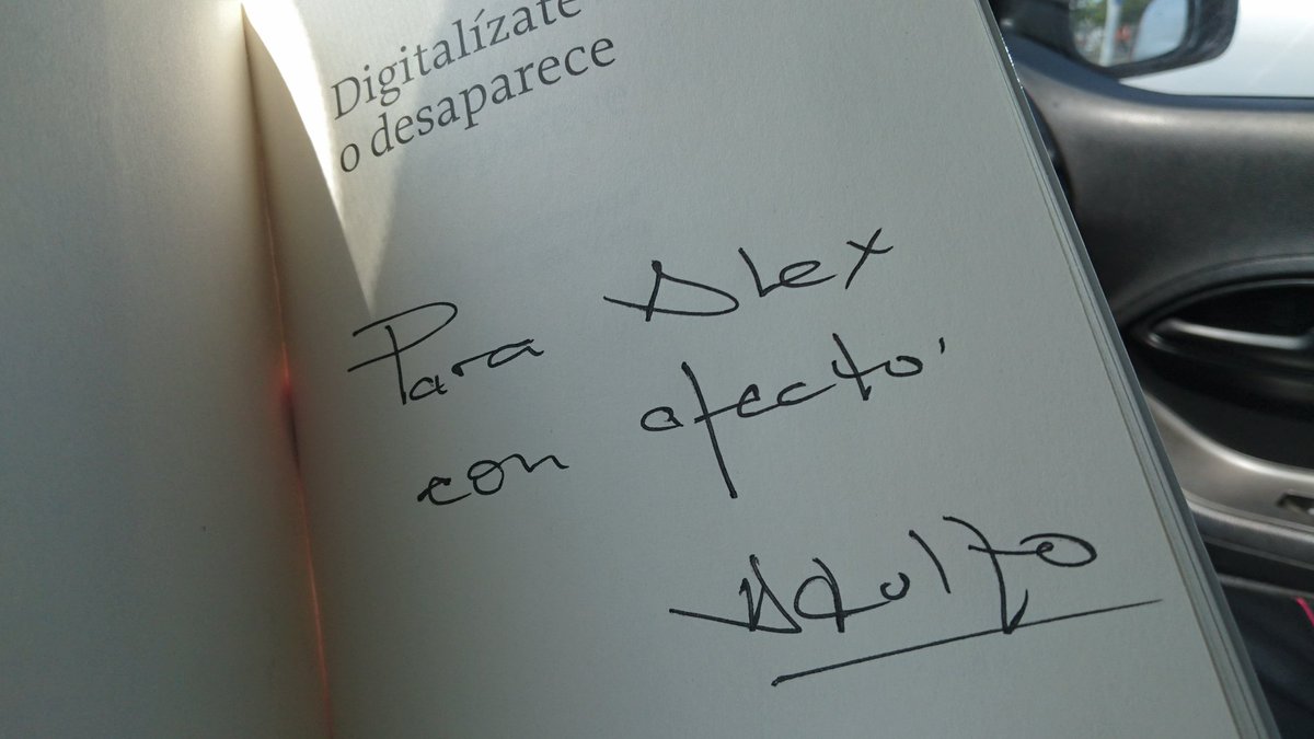 alexvonbuch's tweet photo. Junto a @adolform autor del libro #DigitalizateODesaparece y conferencista de @TIDCoLatam. Ha sido un inmenso aporte a la #TransformaciónDigital en #Ecuador, una gran persona y excelente amigo. Nos vemos pronto! #TIDco2018 #HCG #YoSoyHumane #CulturaHumane https://t.co/KbhgWeITSs