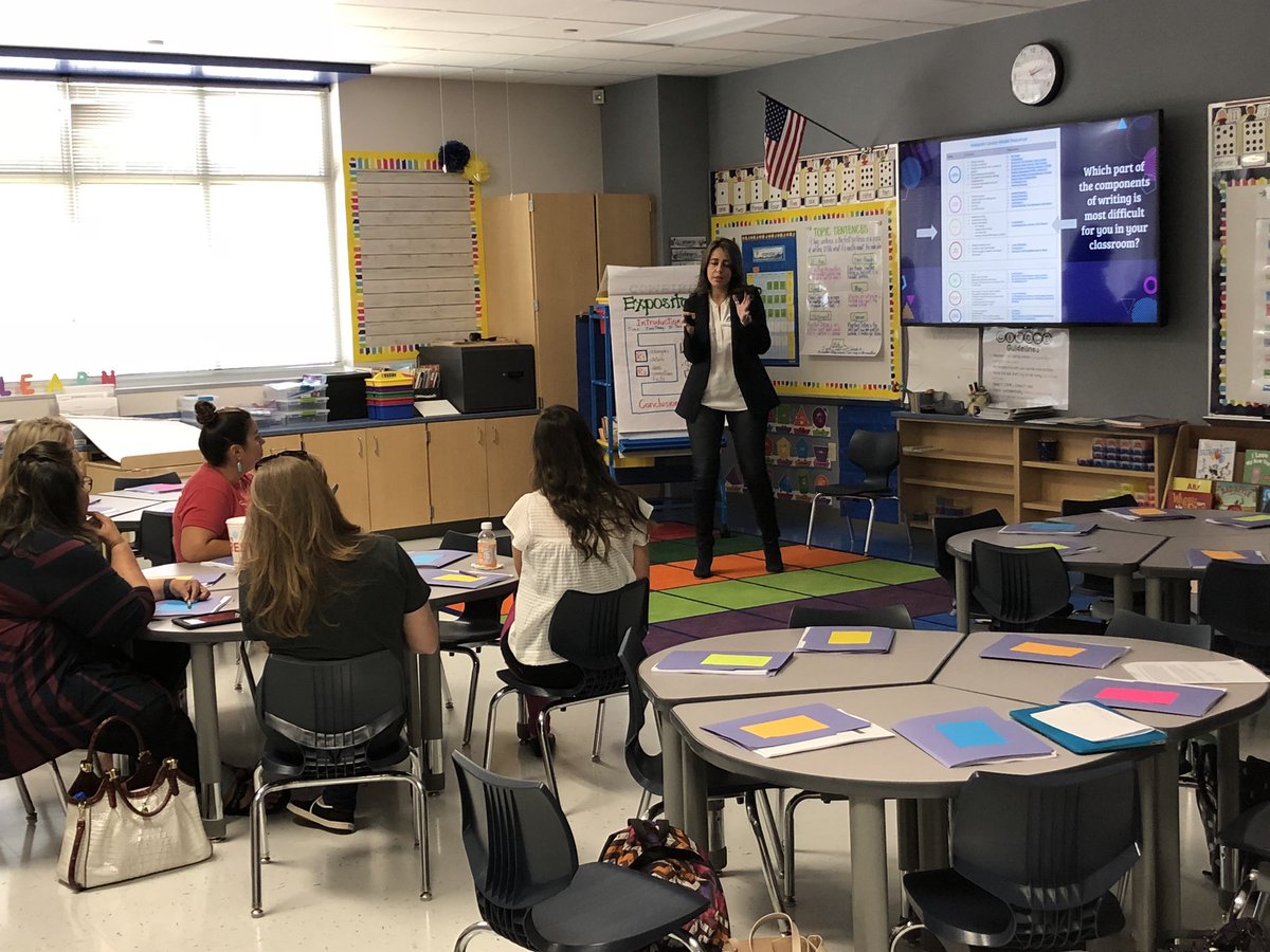brandikl's tweet photo. Lots of wonderful learning at #EdLit18 #shandses https://t.co/oIppkCZ6yT