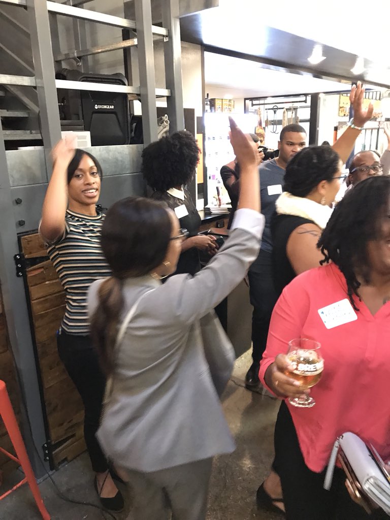 TheNextITGirl_'s tweet photo. Awesome turnout at tonight’s #IndyBlackMillenial launch. Thank you for featuring The Next It Girl! #IndyBM #IndyBMSunking #IndyNetworking #BlackTechProfessionals #Indy #TNIG #Indy #TechProfessionals https://t.co/R26jEDGG0d