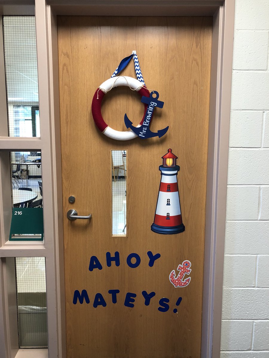 MaeghanJewett's tweet photo. Room 216 is ready for Meet the Teacher tomorrow! And, I am ready to meet my new best friends! @FountainInnElem #theINNplacetolearn https://t.co/bxEGHW24ZQ