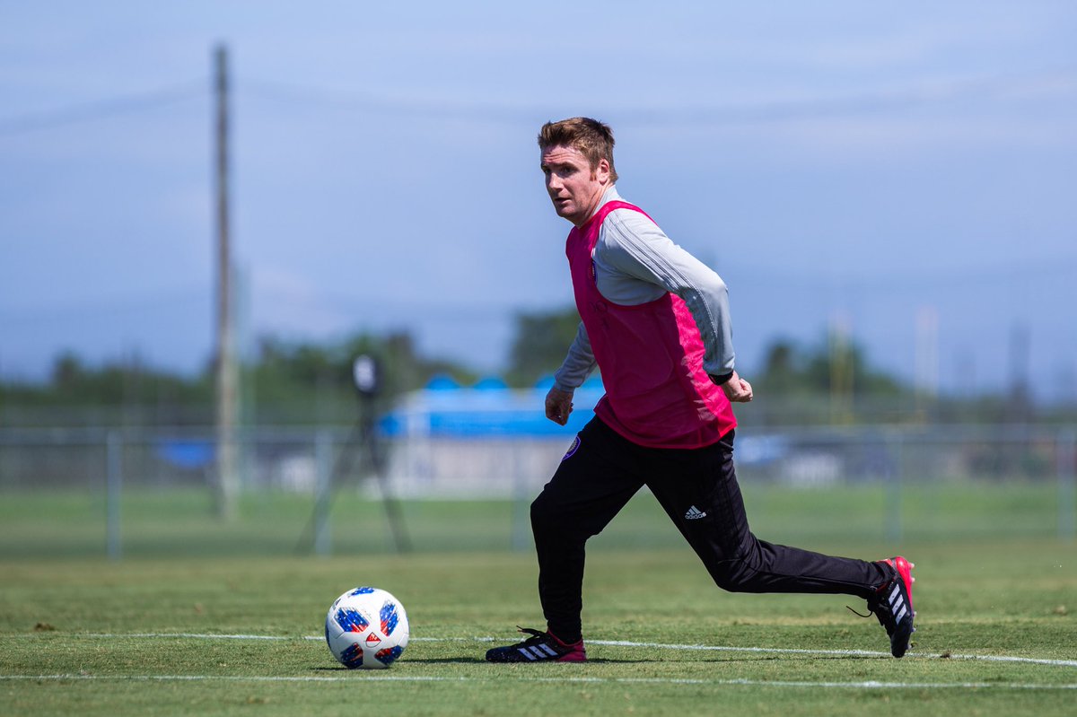 Even Coach got some touches in today. #VamosOrlando https://t.co/sCcdJm6nvV