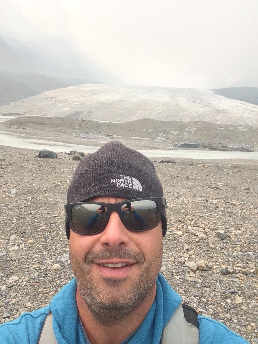 I used my <a href="/Aeroplan/">Aeroplan</a> miles and I flew my entire family to Calgary.  Then we made it all the way to the Athabasca Glacier.  #withAeroplan #yyc