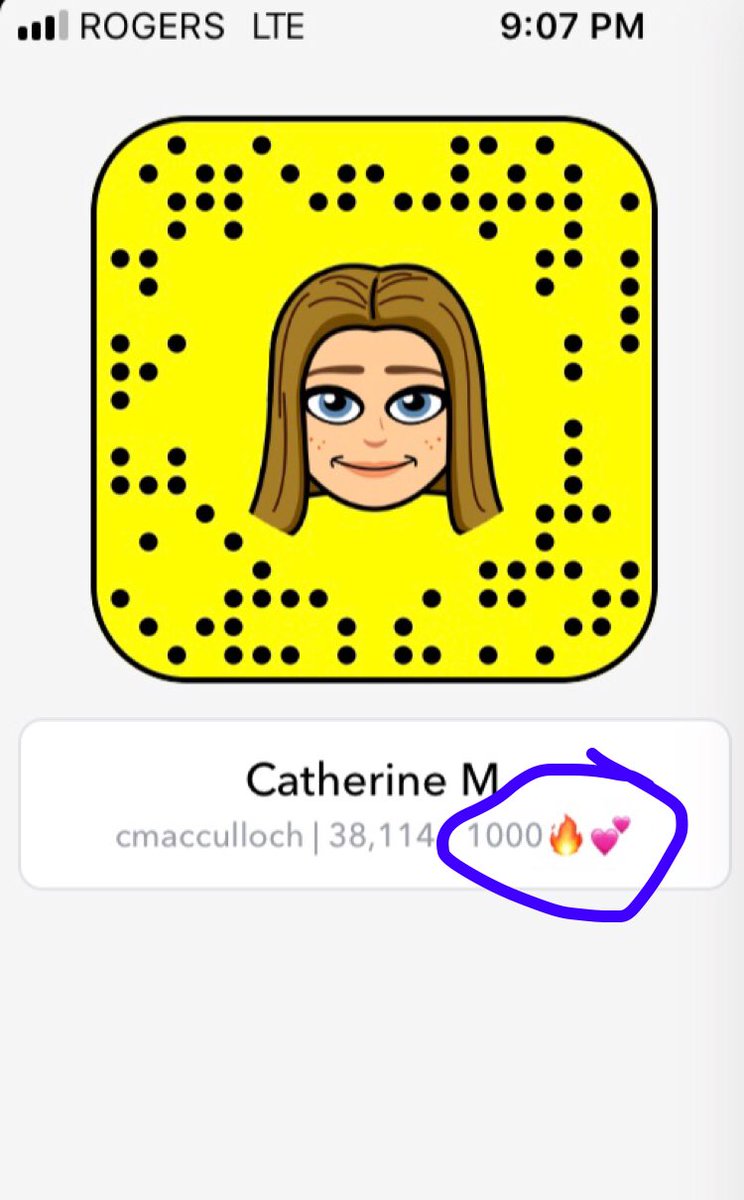 nicole5529's tweet photo. Hi @Snapchat. My cousin @cmacc20 and I hit 1000 days today. We went for ice cream to celebrate. Huge fans. https://t.co/hKLnRdxIJ6