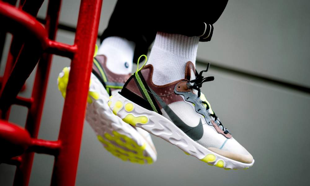 nike react desert sand