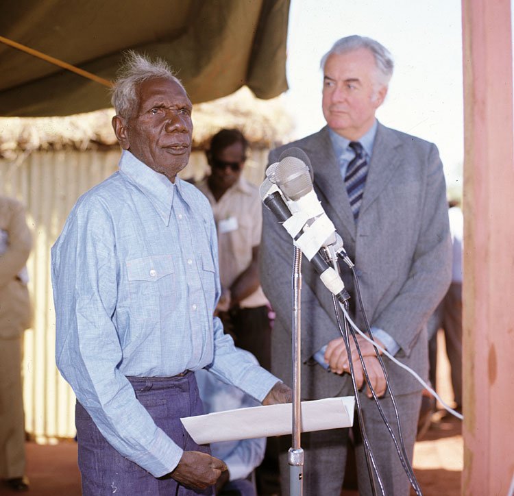 Today marks 44 years since prime minister Gough Whitlam travelled to the Wave Hill Station to hand back the land of the Gurindji people; a powerful moment in the land rights movement.