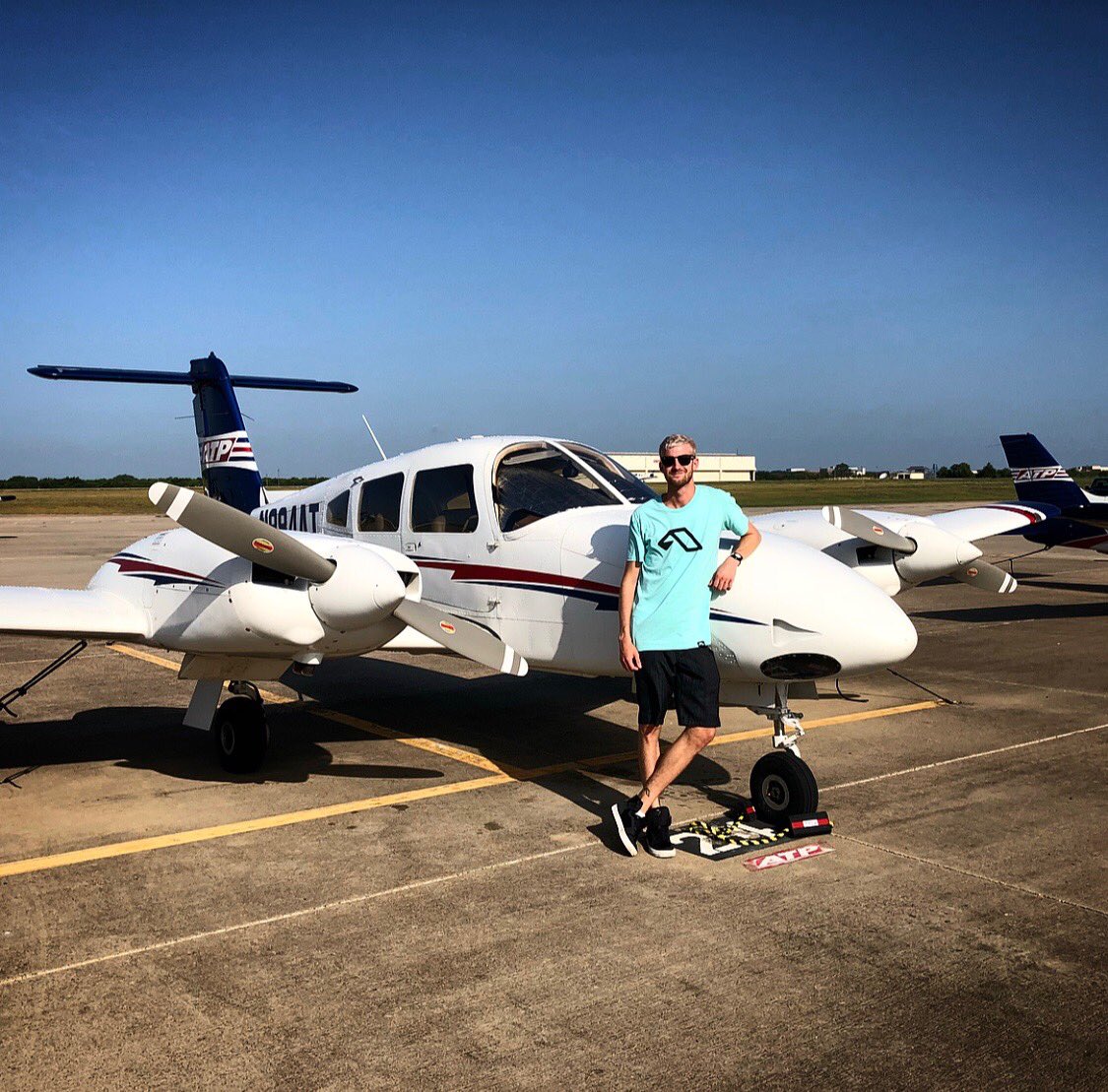 PrincessKelso91's tweet image. #Hello from the skies!! #BlueSkyAction #AllOverTheWorld  @aboveandbeyond @anjunabeats @Anjunadeep @Anjunaholic5280