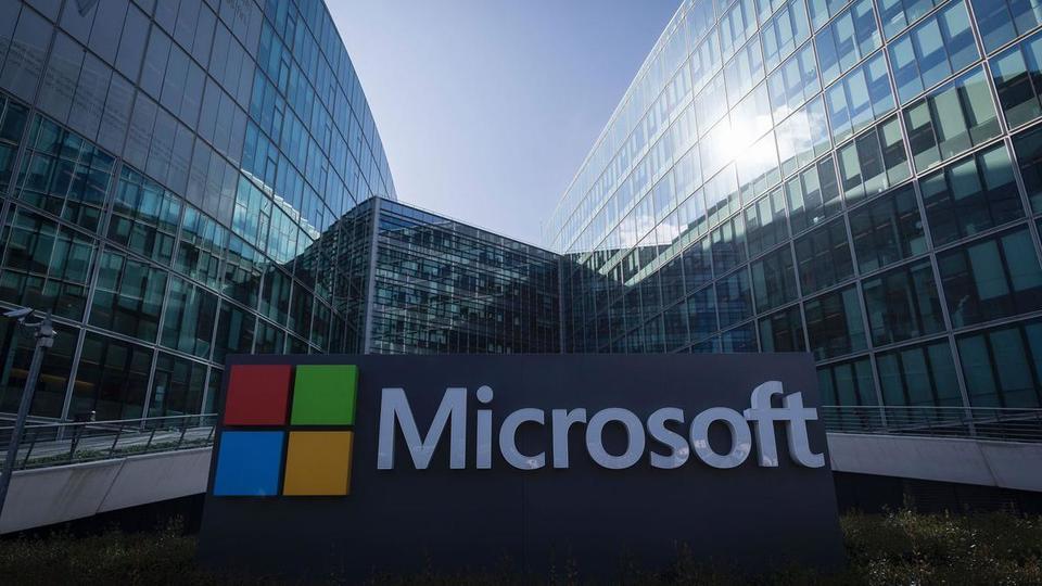 TechmobiIndia's tweet image. #Techmobi Microsoft to buy code repository website Github in $7.5 Billion.

 #$7.5Billiondeal #Github #GithubInc. #Microsoft #Purchase #IT #Technology #Tech techmobi.in/microsoft-to-b…