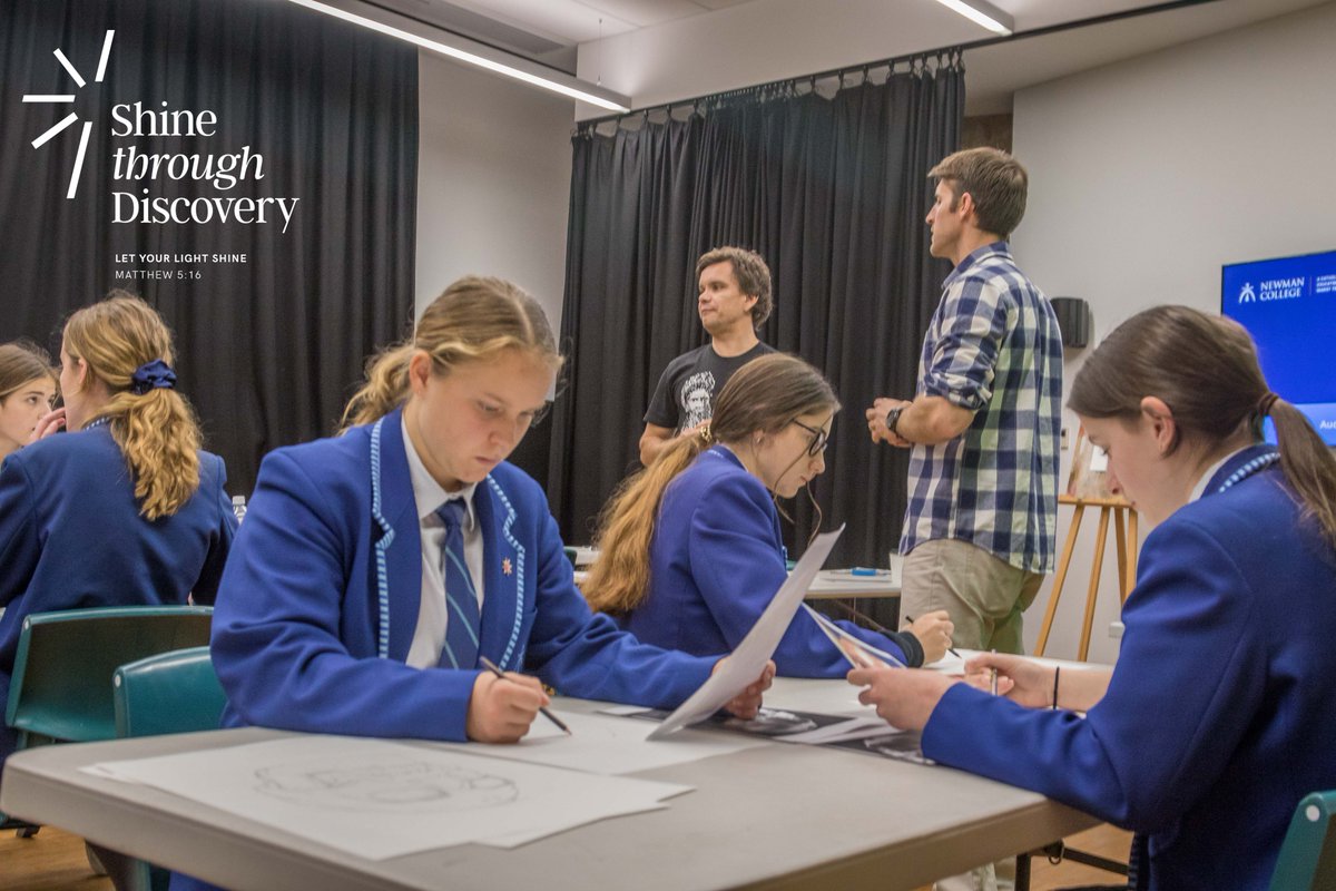 NewmanCollegeWA's tweet photo. Y10 visual arts worked with Andy Quilty, Artist In Residence in art workshops this morning. Students explored experimental drawing techniques & methodology that encourages risk taking, imperfections & using mistakes as opportunities within the art process #shinethroughdiscovery https://t.co/vso3GNoXpL