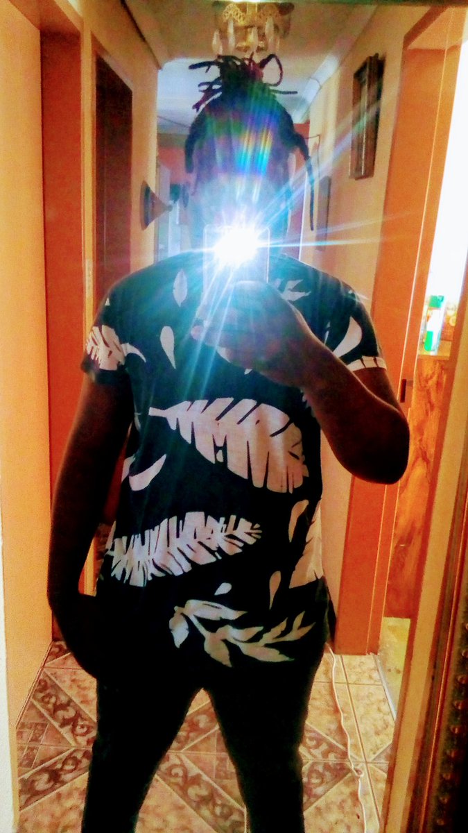 mako_tumelo's tweet photo. #STAY_FRESH https://t.co/bCTHesugN6