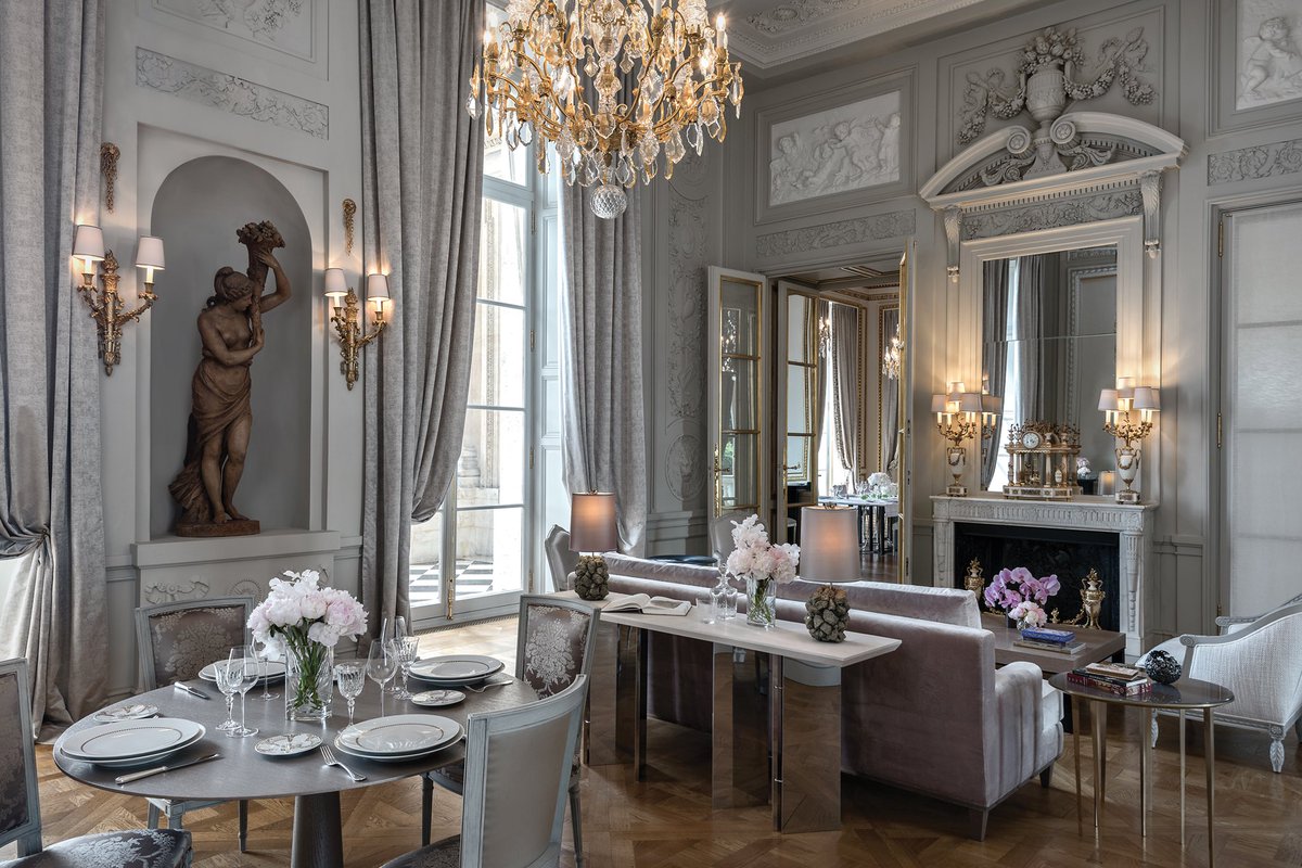 Virtuoso's tweet image. Best Virtuoso Newcomer award goes to Hôtel de Crillon, A Rosewood Hotel. @hoteldecrillon #VirtuosoTravel