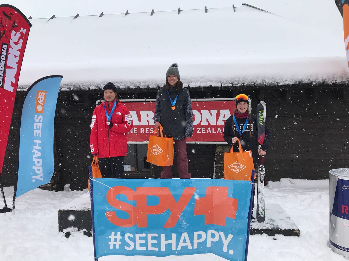 GBParkandPipe's tweet image. HUGE DAY in NZ as Sam Ward and Zoe Atkin crowned Champions of Cardrona @FISfreestyle  Halfpipe Open. Sam Gaskin took bronze in the men's and Kirsty Muir bagged her 2nd bronze in 2 days, after yesterday’s slopestyle podium. A truly fantastic day for the future of British freeski.