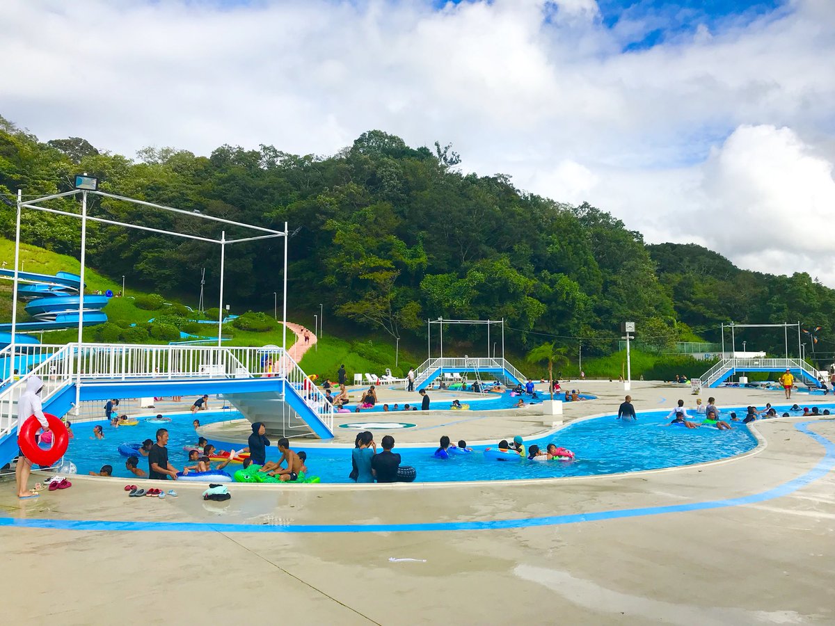 大久保結奈 ゆいにゃ クリエイティブアナ Sur Twitter つま恋ウォーターパークに行ってきました 時間帯によって料金割引があるのが嬉しかったです 3つのスライダーはスリル満点 頭からずぶ濡れになるのでご注意 ちびっこから大人まで存分に