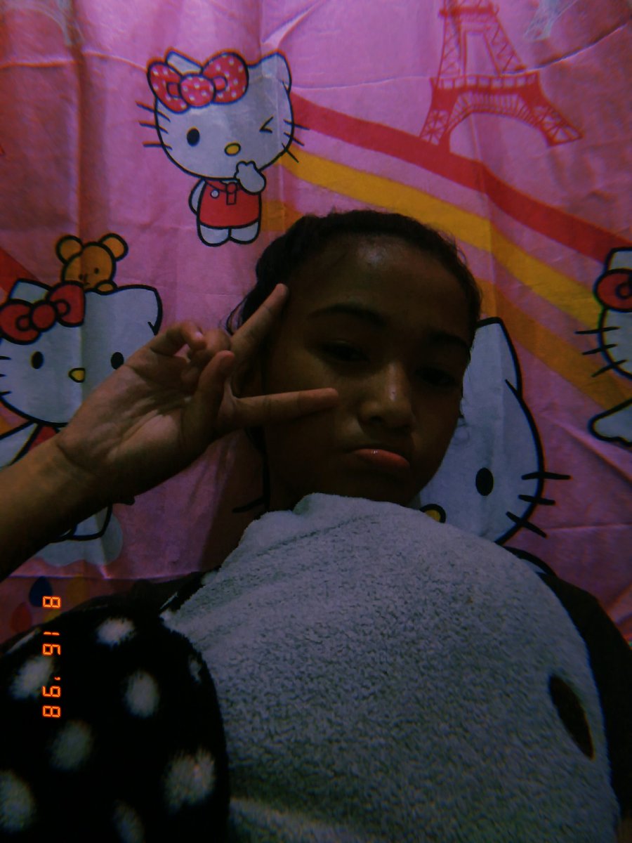 FatimaPariente's tweet photo. Hello Kitty Made My Day😍😍😍 https://t.co/OuAn40BIdR