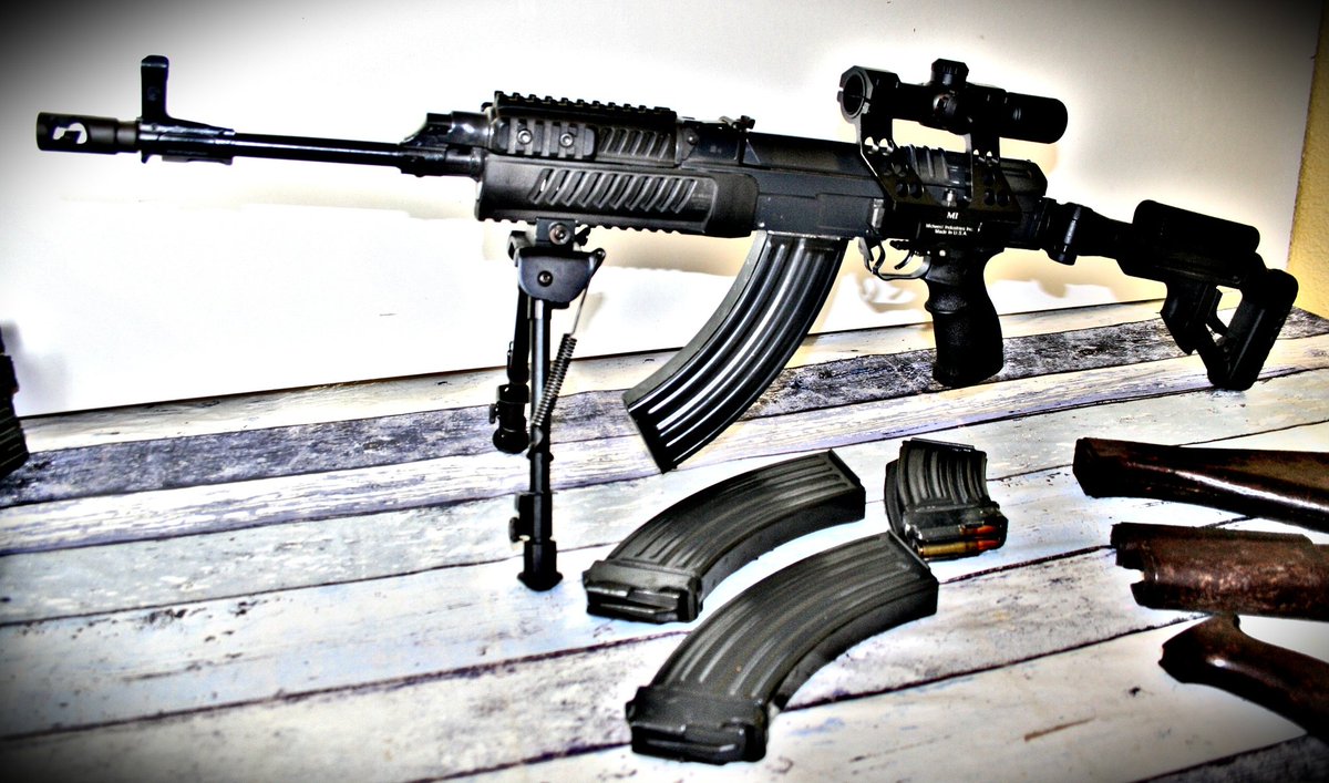 wapenkamer's tweet photo. Gisteren Cz 858 mee naar de baan. Gepompt met Fab Defence. Beetje afstellen en het is een mooie schietert die nog verdomt mooie groepjes maakt.
@wapenkamer https://t.co/xrOP1PTEy6
