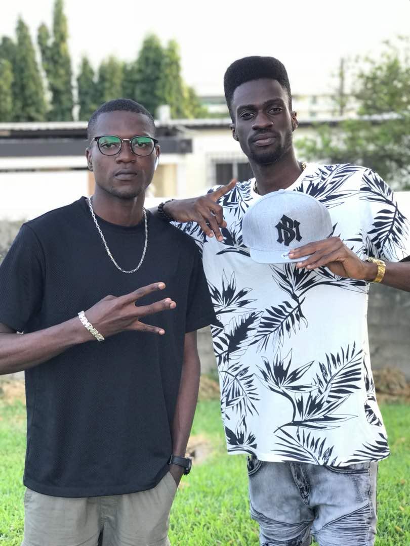 AyokaCom's tweet photo. Mr David Cofondateur de la Marque BLVCK MAGIC été sur Abidjan pour affaire  .une visite chez le rappeur  suspect 95 https://t.co/osV98GMyEj