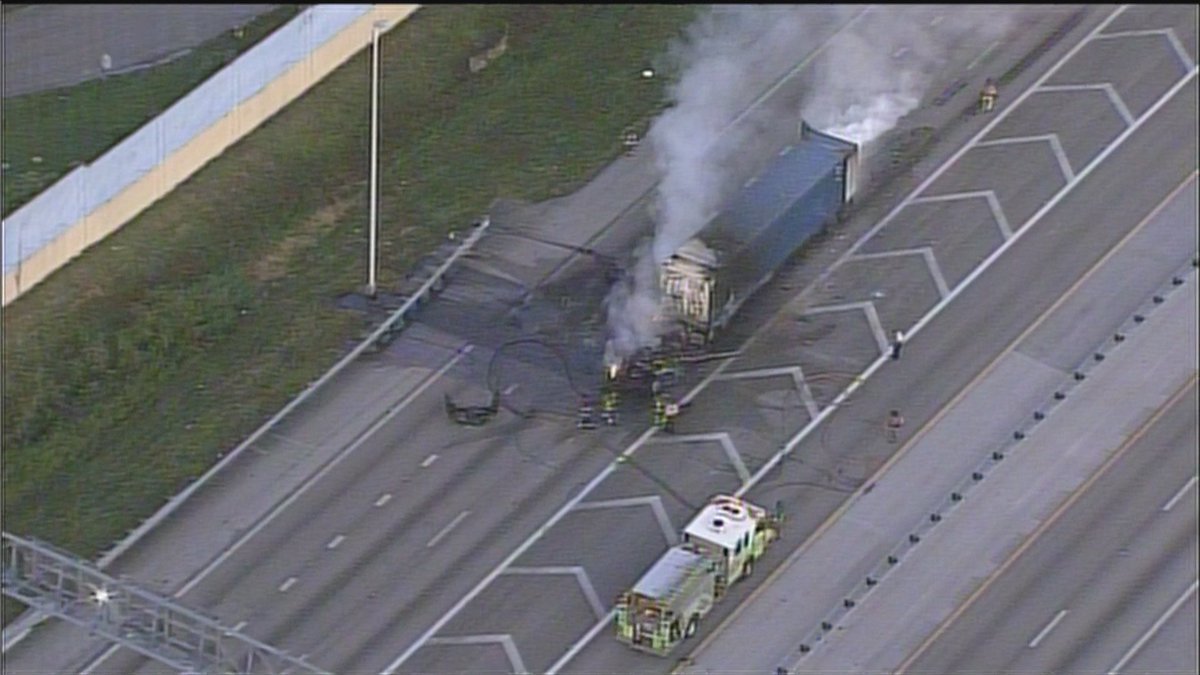 #TRAFFICALERT Southbound Turnpike blocked at Golden Glades because of tractor-trailer fire https://t.co/xO8Y3qKrxO