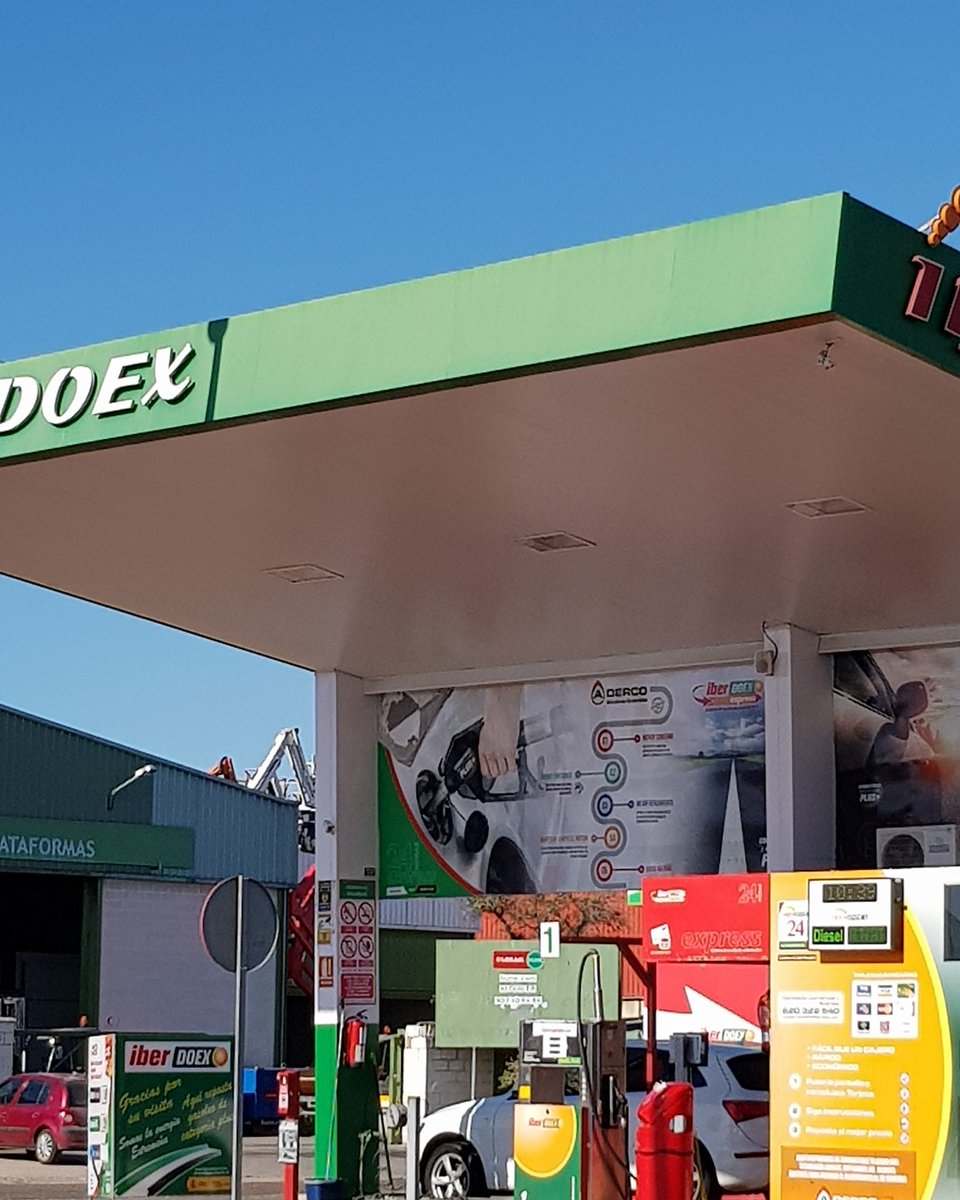 buranenergyme's tweet photo. Hace un día estupendo para disfrutar de nuestra estación de servicio, ¿no? 😜⛽🤤⛽
Aprovecha tus vacaciones o tiempo libre para conocer todos nuestros servicios ¡Vive nuestra experiencia! 🤗😍
#Iberdoexmerida #IberdoexUrban #RepostajeTime #SushiLovers #PolelPrado https://t.co/BK7rUFalO8