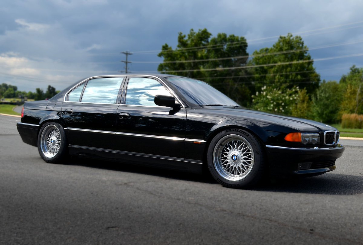 RRTRacing's tweet photo. What do you do when you have a super clean, low mileage E38? Lower it on KW coilovers and add some wheels of course!

https://t.co/sxJPkzqEE2

#rrt #rrtracing #rrtautomoitve #e38 #bmw #cruising #stancelife #staticdrop #coilover https://t.co/VIEtFg18SV