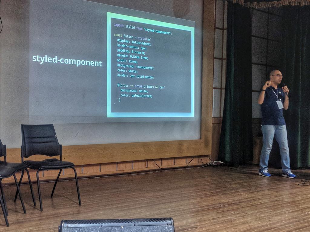 sepehrio's tweet image. CSS in JS @atahani
#coderconf