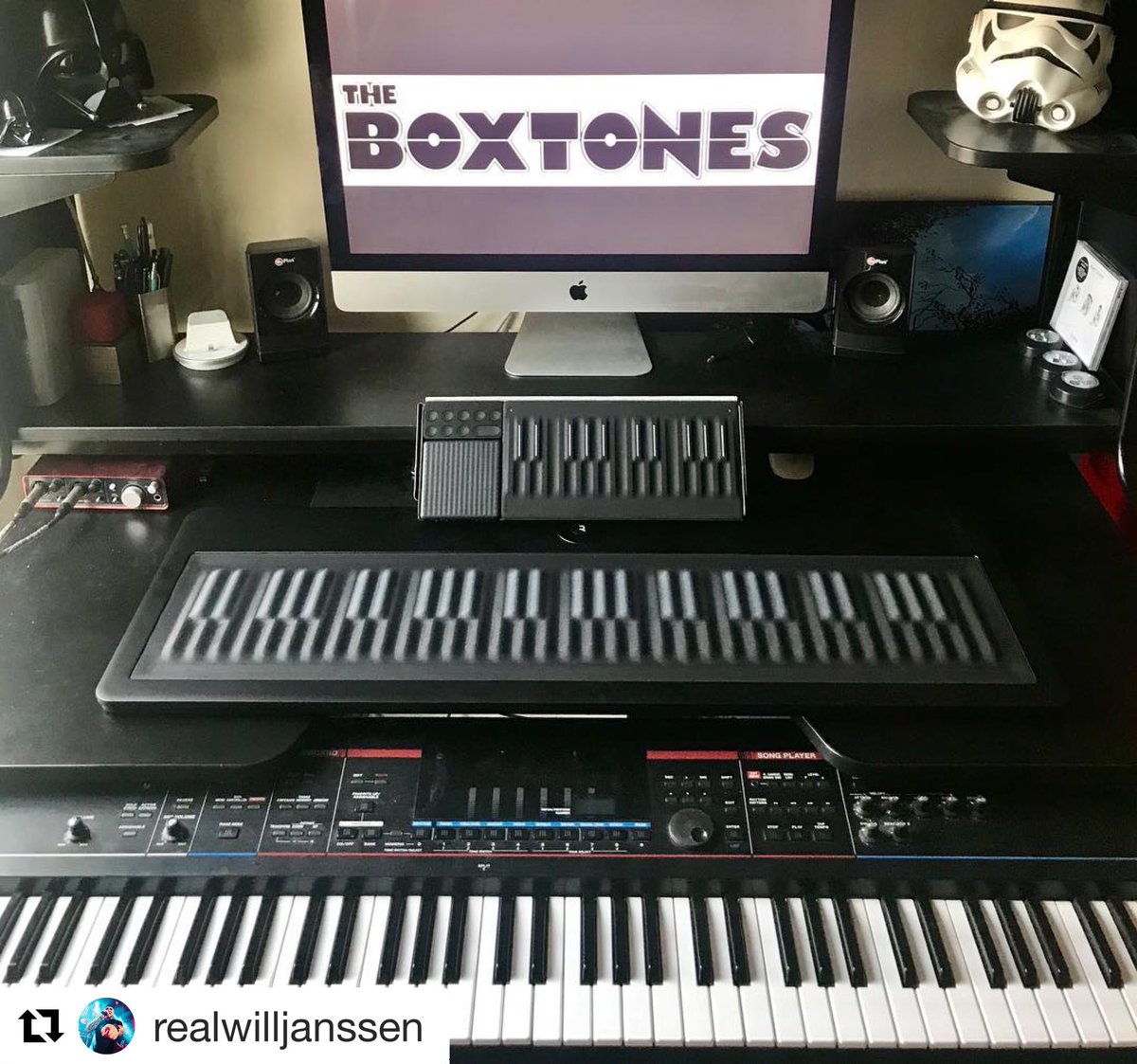 Boxtones's tweet photo. COOL SET UP FROM @Boxtones KEYS PLAYER @realwilljanssen 🎹

#Repost with @get_repost
・・・
Absolutely loving #MySeaboard from @WeAreROLI while I work on new #music stuff with my band!

Nice little home set up don’t you think?🤘🏻

#Roli #SeaboardGrand #SongmakerKit https://t.co/nRU4sdfJmT