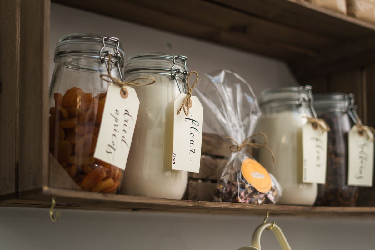 freshfordbakery's tweet photo. Did you know we only use the best ingredients in all of our cakes? Our number one favourite flour is from @ShiptonMill - It's 100% organic and full of goodness! https://t.co/P0kftcQSKD #bakery #freshford #rusticbaking #artisanbaking #bathcakes #batheats #shiptonmill https://t.co/0M8etzjUa2