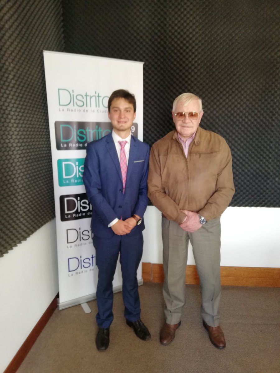 Diego_Utreras_'s tweet photo. The #CEO1Month Program from @AdeccoWaytoWork and the Youth Executive Board #YEB are ideas that worth being spread. I had interviews in these 3 radios to talk about them:
@radioplatinumec
@radiohcjb
#RadioDistrito

#TimeToAct #Waytowork #CEO1Month #DiegoC1M #YEB #EmpleoJuvenil https://t.co/DYRm5E38Y5