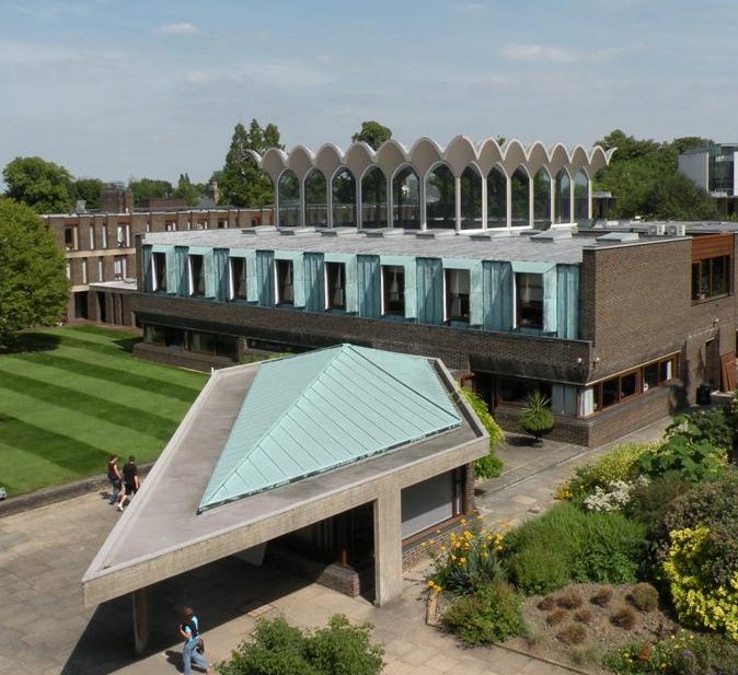 FitzSLO's tweet photo. #GoodLuck to everybody receiving their results today! We look forward to meeting all of our new students in October #FitzLife #FitzwilliamCollege #alevelresultsday2018 #GoingToCambridge https://t.co/Ln3PBroHb8