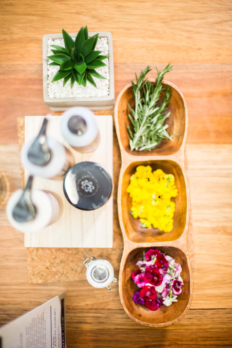 EventAlchemy's tweet photo. #TBT to an aroma filled event!

#eventalchemycreation #eventalchey #event https://t.co/DXkksPyGdA