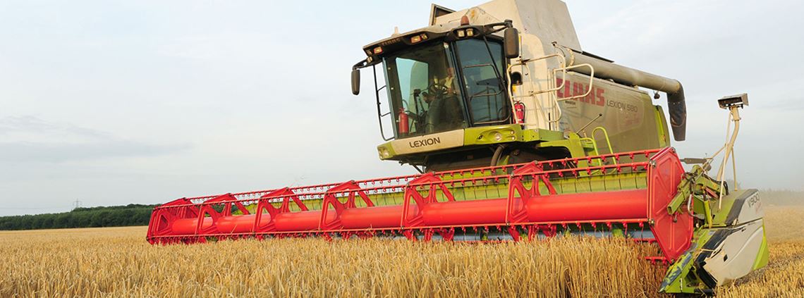 procurement123's tweet photo. Farmers call emergency drought summit to discuss the “crippling impact” of the recent heatwave on farms https://t.co/O71TMI8ah4 via @supplymgmt #Procurement #SupplyChain #FoodandDrink #Agricultural https://t.co/tNqfQmHvHx